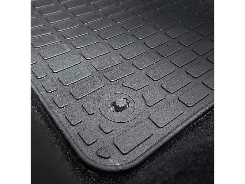 Гумени стелки за VW GOLF V (2003-2010)/VI (2009-2012) 101121 - 4 Гумени стелки за VW GOLF V (2003-2010)/VI (2009-2012) - 4