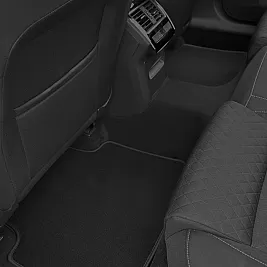МОКЕТНИ СТЕЛКИ ЗА TOYOTA COROLLA [E210]  (2018-)