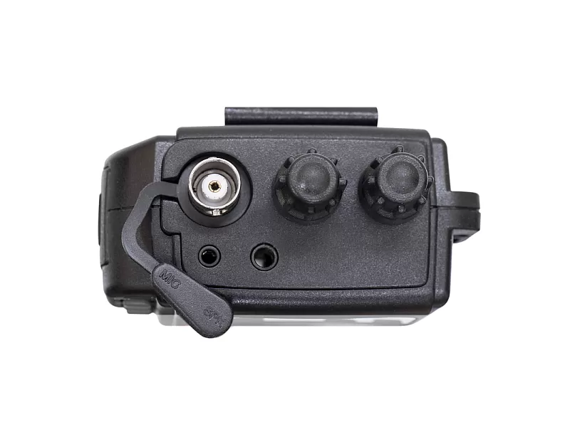 Радиостанция CB PNI Escort HP 62 и Антена PNI Extra 48 с включен магнит, ASQ, RF gain - 3 Радиостанция CB PNI Escort HP 62 и Антена PNI Extra 48 с включен магнит, ASQ, RF gain - 3